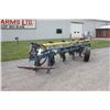 Image 2 : Overum 5 furrow semi mount plow, hydraulic furrow adjust