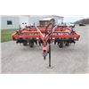 Image 3 : Unverferth Penetrator 9 shank soil saver, walking tandem, rear levelling bar