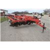Image 4 : Unverferth Penetrator 9 shank soil saver, walking tandem, rear levelling bar