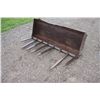Image 1 : Used 5' manure fork, Frey QT