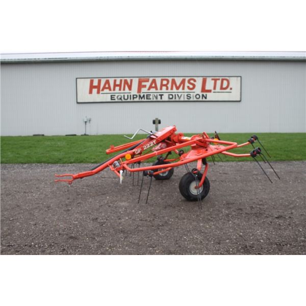 Kuhn GF222T double basket hay tedder, as new