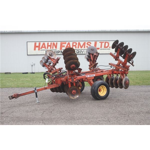 Bush Hog 1435 16' hydraulic folding disc