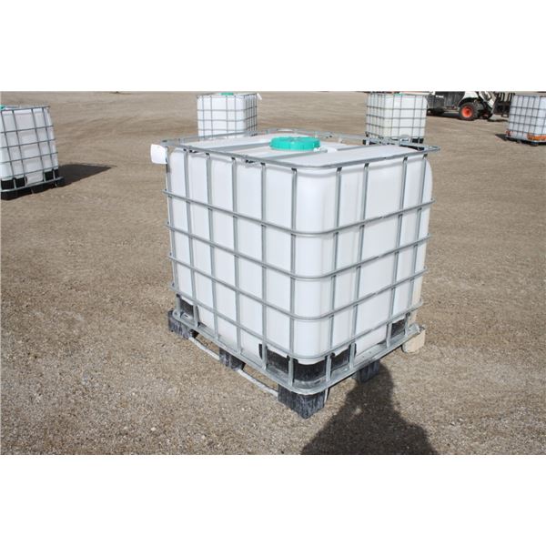 Unknown 200 gal liquid poly tote