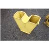 Image 9 : New Holland 353 mixmill, intake and discharge augers, 540 pto, good condition