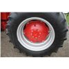 Image 9 : IH 584 2wd tractor,  2250 loader, shuttle, 1 remote, 16.9x30, 1405 hours, local estate tractor