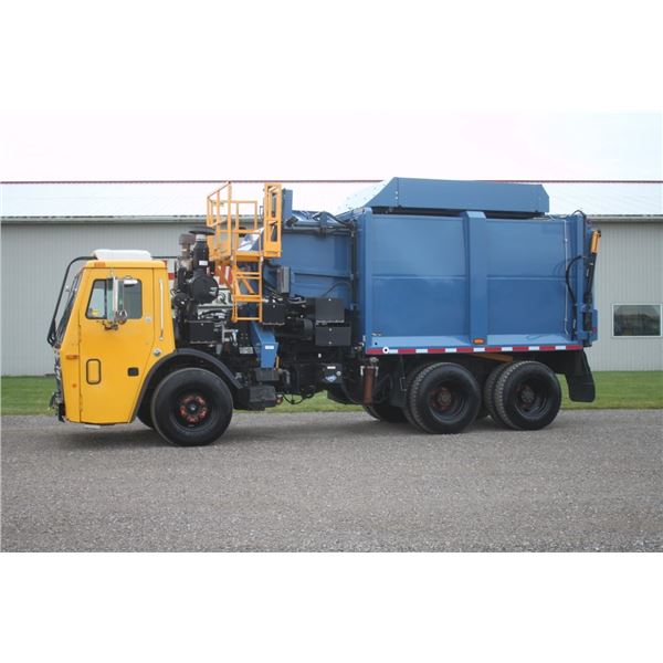 Mack LEU600 tandem axle, garbage truck, side load, very low use, 4,100 kms, yellow, 2015, dual camer