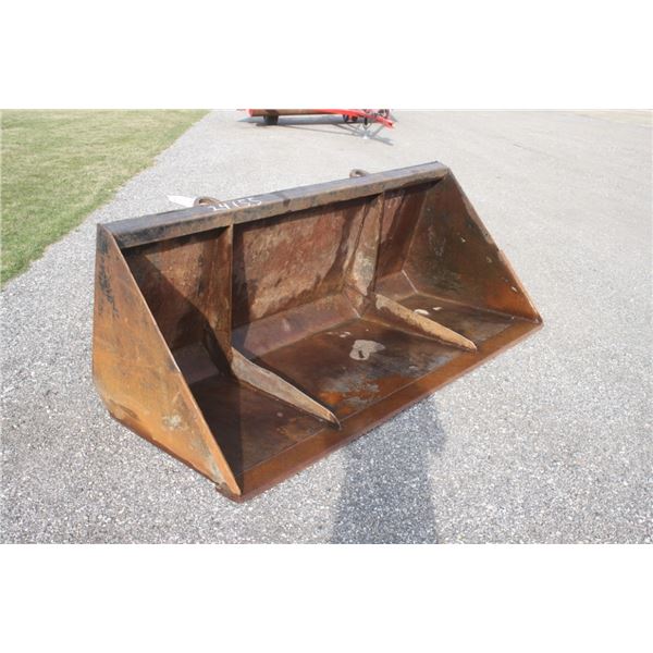 Caterpillar 7 1/2' material bucket to fit telehandler, off of local municipal unit