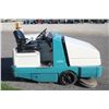 Image 6 : Tennant 355 self propelled sweeper, 1017 hours, local municipal unit