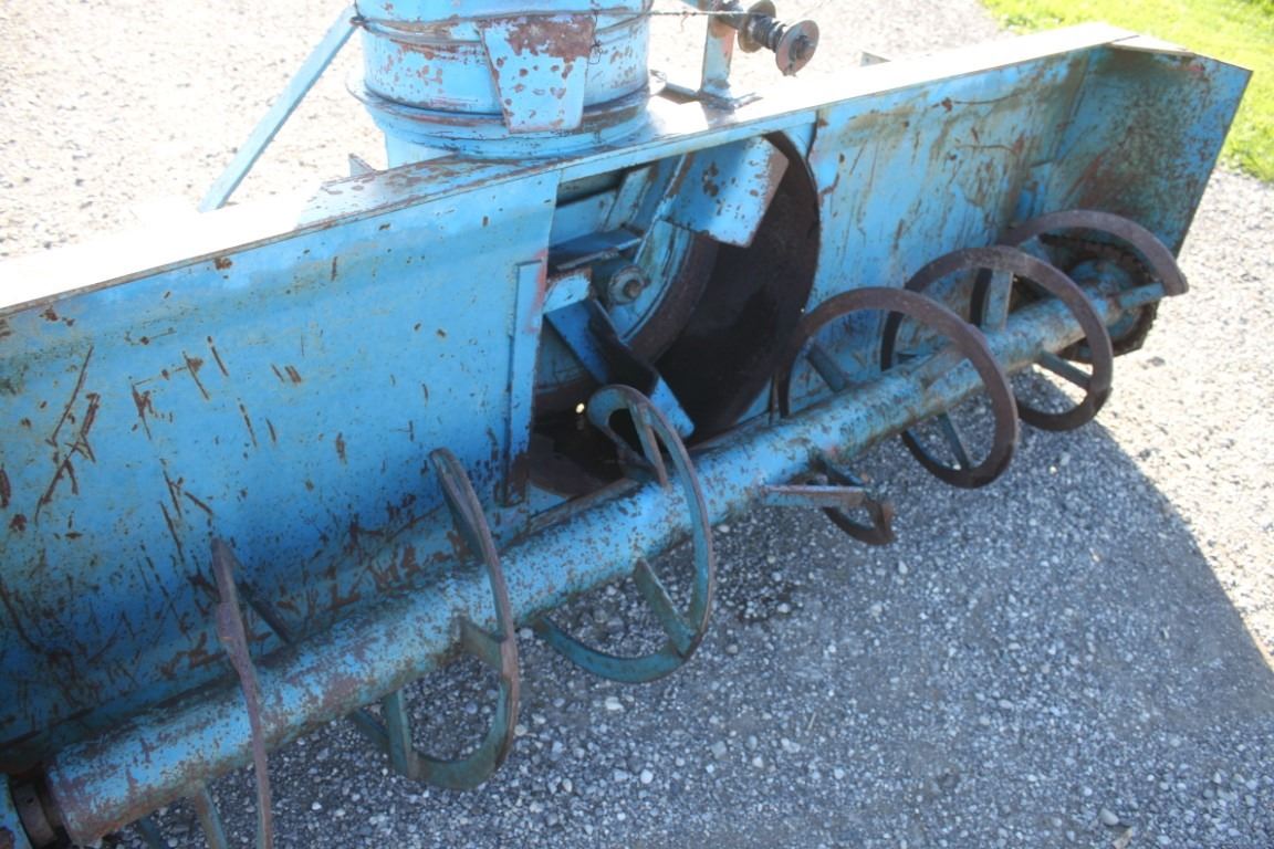 Lucknow 6' single auger snowblower