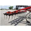 Image 11 : CIH 4800 28' cultivator, 3 bar harrow, rear hitch, walking tandem axle, one owner