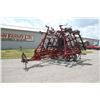 Image 2 : CIH 4800 28' cultivator, 3 bar harrow, rear hitch, walking tandem axle, one owner