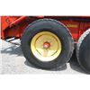 Image 13 : New Holland 185 tandem axle manure spreader, double beater, hydraulic end gate, hydraulic drive, goo