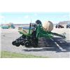Image 5 : Great Plains YP825A 8/16 twin row interplant planter, liquid fertilizer, Keaton seed firmers, deluxe