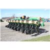 Image 6 : Great Plains YP825A 8/16 twin row interplant planter, liquid fertilizer, Keaton seed firmers, deluxe