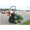 Image 6 : JD 1025R 4wd compact tractor, hydro 120R loader, AutoConnect 54D drive over mid-mount 54" deck, 234