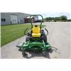 Image 3 : JD Z915E zero turn mower, 7IRON II 60" commercial deck, ComfortGlide seat, rear hitch,  JD 25Hp engi