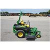 Image 5 : JD Z915E zero turn mower, 7IRON II 60" commercial deck, ComfortGlide seat, rear hitch,  JD 25Hp engi