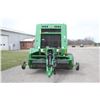 Image 3 : JD 450M round baler, Megawide HC2 pick-up, pre cutter, drop floor, net wrap, 21.5Lx16.1 floatation t