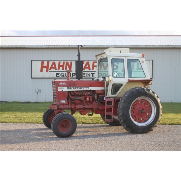 IH 1026 Hydro 2wd tractor, cab, 16.9x38, 1 remote,  dual pto, 7078 hours, one owner