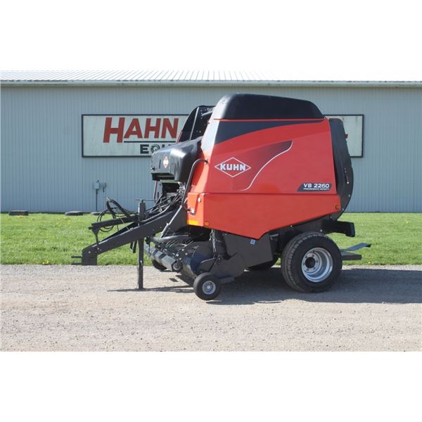 Kuhn VB 2260 Progressive Density round baler, Optifeed, variable chamber, net wrap, ramp, only 1,376