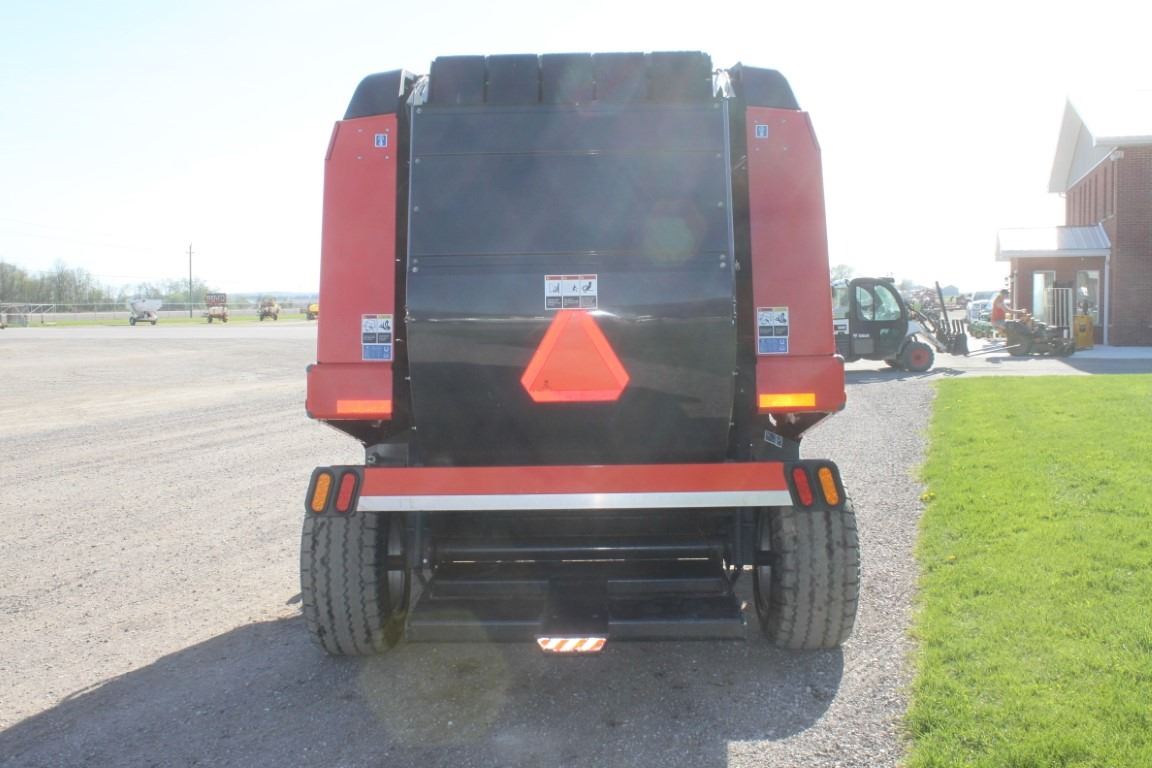 Kuhn VB 2260 Progressive Density round baler, Optifeed, variable ...