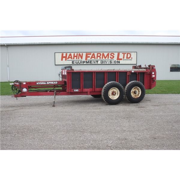 Hagedorn 180 HydraSpread tandem axle manure spreader, top beater, end