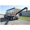 Image 8 : Western Star tandem axle tender truck, 400 Cummins engine, Lab hydraulic self conveyor, 1989 model,