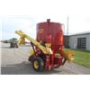 Image 8 : New Holland 355 mix mill, intake and discharge augers with removable double bag discharge spout, one