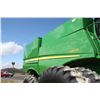 Image 13 : JD S670 combine, 3 speed hydro, power bin, 520/85R42 duals, premium cab, electric power mirrors, Aut