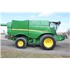 Image 5 : JD S670 combine, 3 speed hydro, power bin, 520/85R42 duals, premium cab, electric power mirrors, Aut