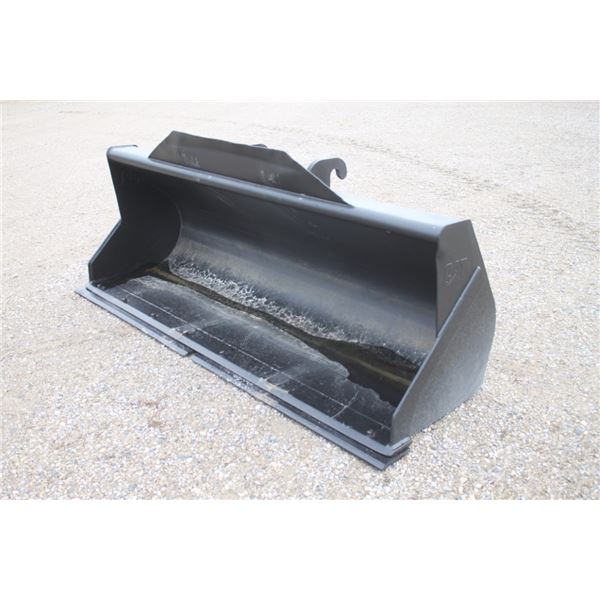 Caterpillar 95" HD bucket to fit TH560