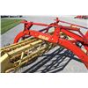 Image 9 : New Holland 256 hay rake