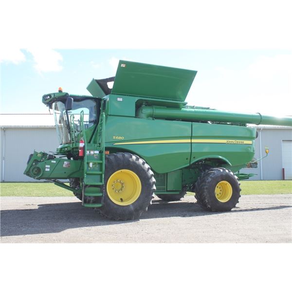 JD S680 4wd combine, Prodrive transmission, power bin, extended wear rotor, premium cab, electric po