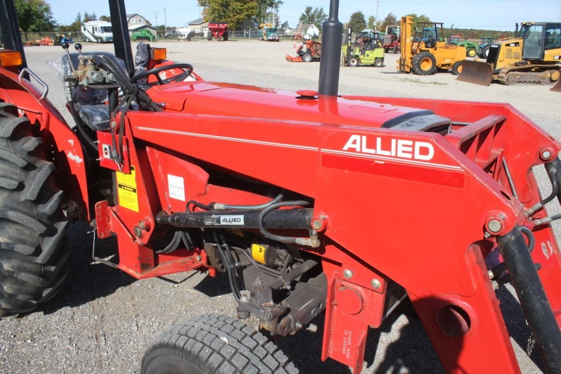 MF 240 2wd tractor, rops, 8 speed, Allied 395 loader, 14.9x24, QT
