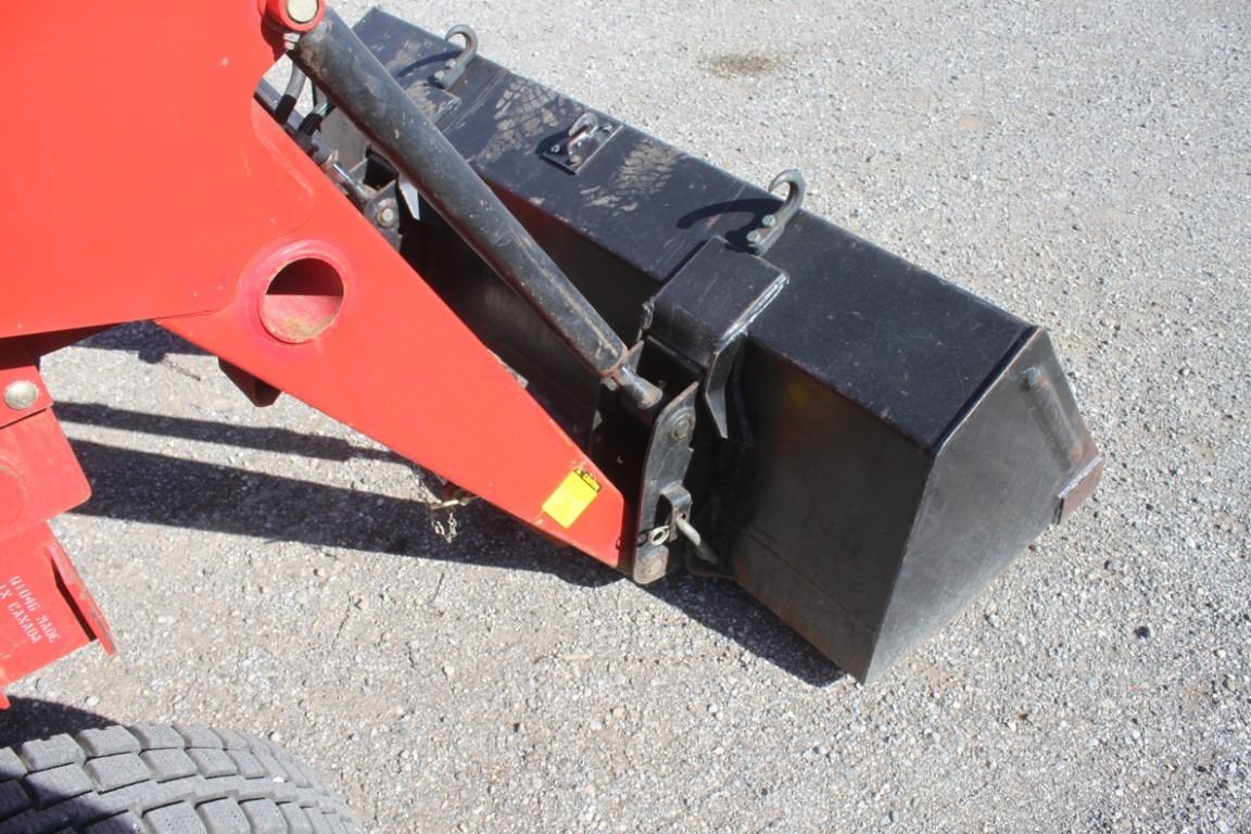 MF 240 2wd tractor, rops, 8 speed, Allied 395 loader, 14.9x24, QT