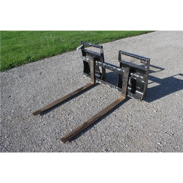 HLA 2000 Lb. pallet forks, Buhler/ Allied quick tach to fit Allied loader
