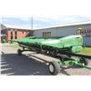 Image 8 : JD 608C Stalkmaster 8 row corn head, hydraulic deck plates, intermeshing knife rolls, row sense, mou