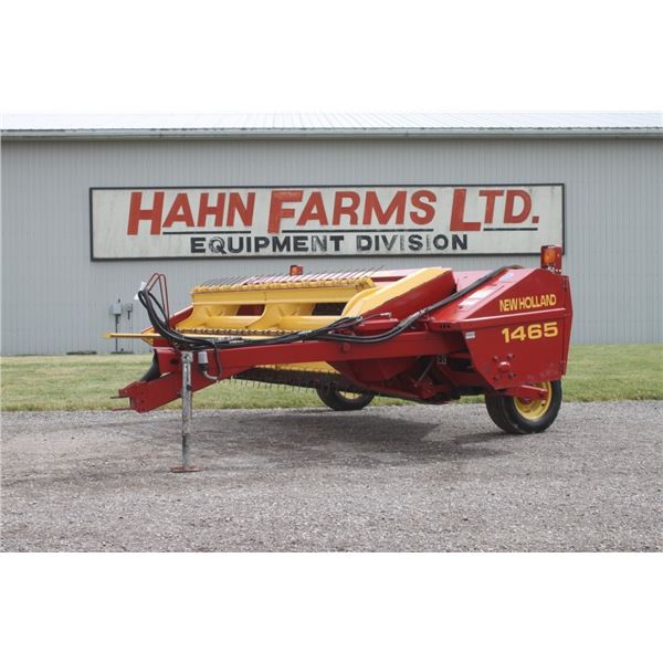 New Holland 1465 9' haybine, conditioning rolls, light package, very clean