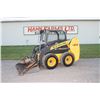 Image 1 : New Holland L213 skidsteer, rops, auxiliary hydraulics, 10-16.5, 485 hours, GP bucket