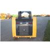 Image 7 : New Holland L213 skidsteer, rops, auxiliary hydraulics, 10-16.5, 485 hours, GP bucket