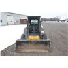Image 3 : New Holland L175 skidsteer, rops, , aux hydraulics, hand controls, 10.00x16.5, , 6' GP bucket, one o