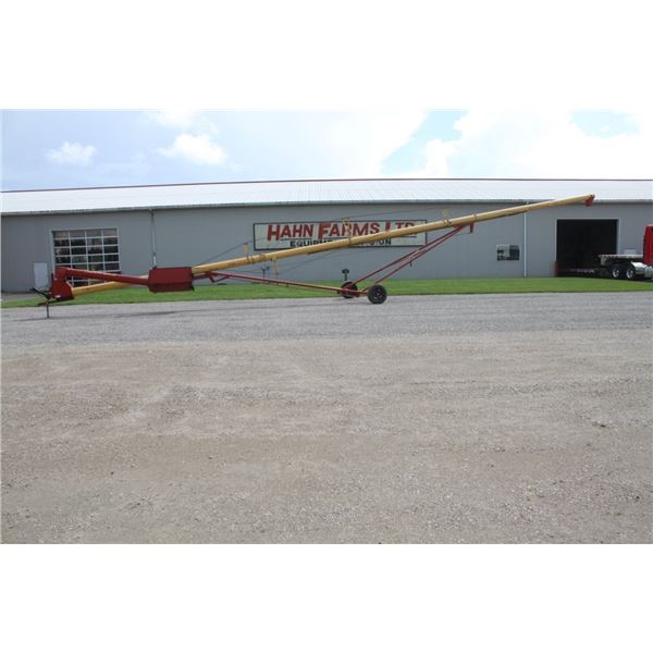 Westfield 10-71 71' auger, swing out intake, hydraulic lift, low use