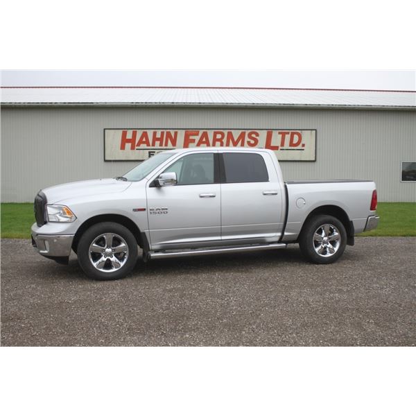 Dodge Ram 1500 Big Horn Edition 1/2 ton Eco Diesel pickup truck, crew cab 4x4 SLT, back flip tonneau