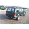 Image 5 : Jeep Cherokee 4wd SUV, 235/75R15, 120,298 km's, 4 Liter engine, government owned, 2000 model, green