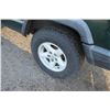 Image 8 : Jeep Cherokee 4wd SUV, 235/75R15, 120,298 km's, 4 Liter engine, government owned, 2000 model, green