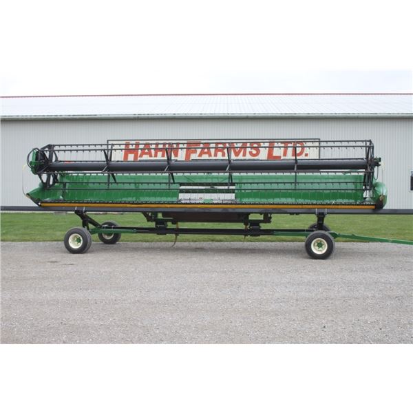 JD 925D 25' draper head, New coarse cut knife, poly bottom, single point hook up, good condition