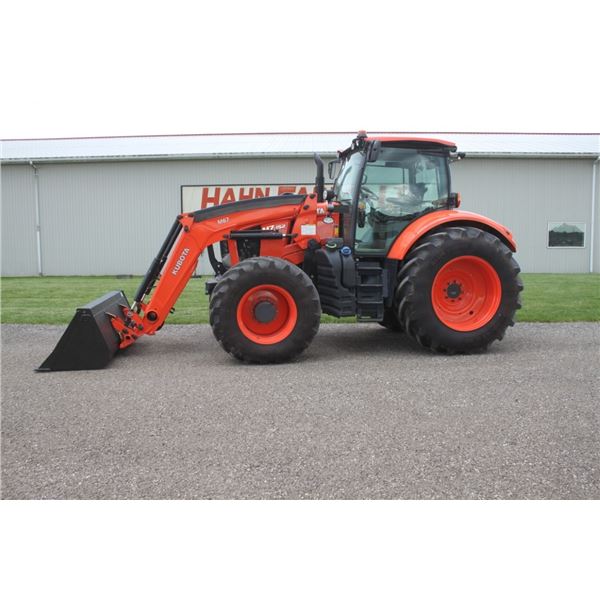 Kubota M7-152 Deluxe 4wd tractor, cab, air, M67 SL loader, New Alo 102" bucket, 3rd function valve,