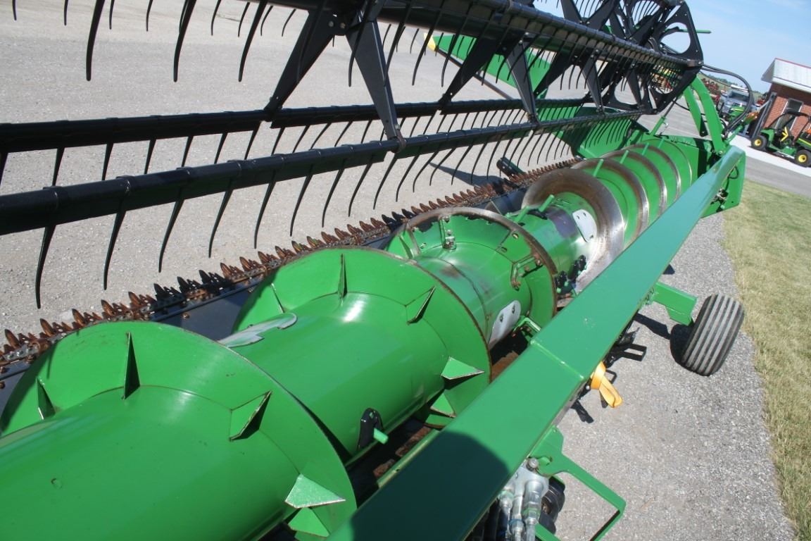 JD 625F 25' Hydraflex head, low dam, coarse cut knife, single point