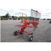 Image 5 : Kuhn 4121GTH Masterdrive hydraulic lift rotary rake, walking tandem axles, very good