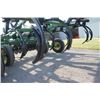 Image 13 : JD 714 9 shank soil saver, true depth shanks, walking tandem axles, low acres
